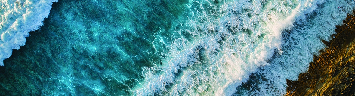 Waves. Photo by Shifaaz Shamoon/Unsplash